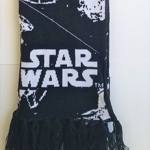 Disney Accessories - Disney Star Wars Scarf Unisex One Size